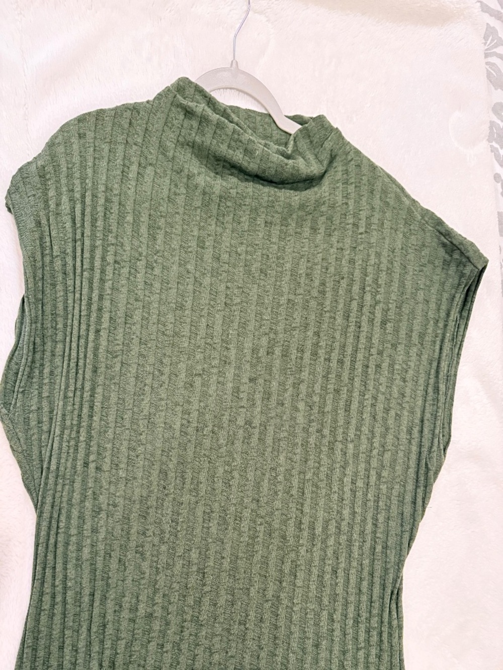 Michael Stars Ribbed Mock Neck Slightly Cropped Knit Top XL
